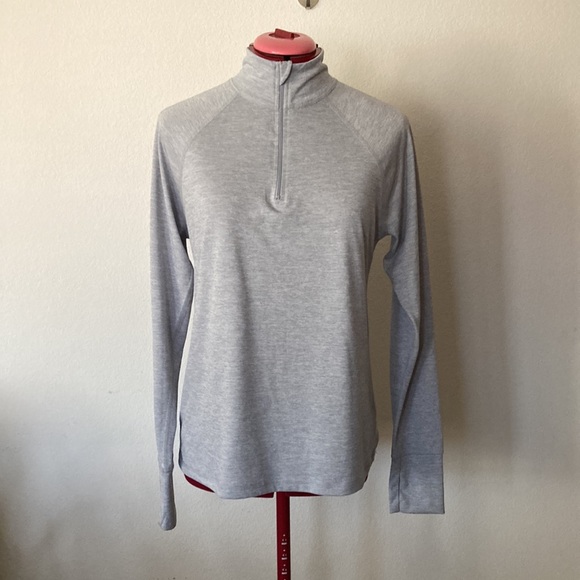 Ideology Medium silver gray short zipper sweater 100% polyester Made in Vietnam - Picture 3 of 9